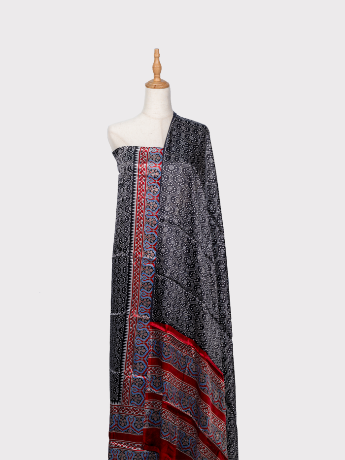 Beautiful-Modal-Ajrak-Sil-Salwar-Material-img-2