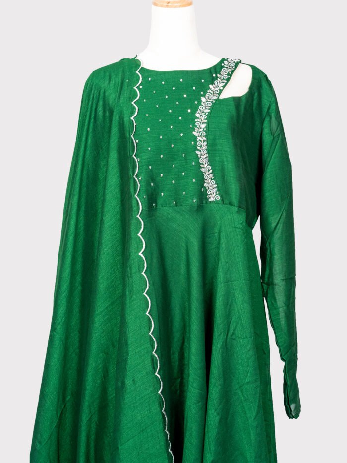 Umbrella-Anarkali-With-Dupatta--Fabric-_-Badhri-Silk-4